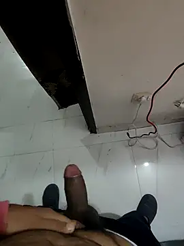 Snapshot of Rahul_Singh1987 chatting on 12/15/25, 03:00 Rahul Singh1987 online show from 12/15/25, 03:00