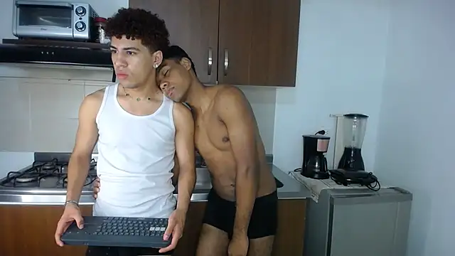 Snapshot of black_men9 chatting on 03/27/26, 10:48 black men9 online show from 03/27/26, 10:48