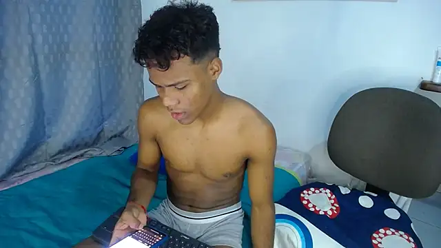 Snapshot of black_men9 chatting on 04/11/26, 11:03 black men9 online show from 04/11/26, 11:03