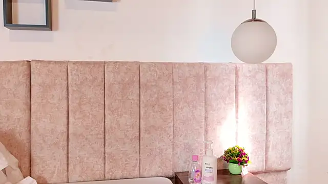 Snapshot of Zoehot_11 chatting on 03/11/26, 02:23 Zoehot 11 online show from 03/11/26, 02:23