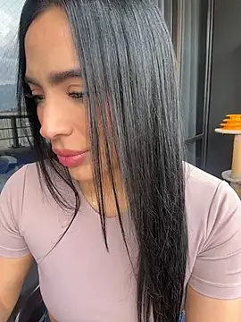 Snapshot of ValeriaTorress_ chatting on 03/12/26, 07:09 ValeriaTorress online show from 03/12/26, 07:09