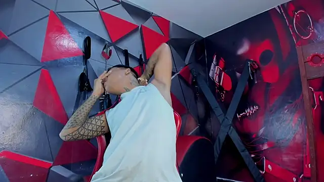 Hot Boys 69 online show from 02/05/26, 11:15