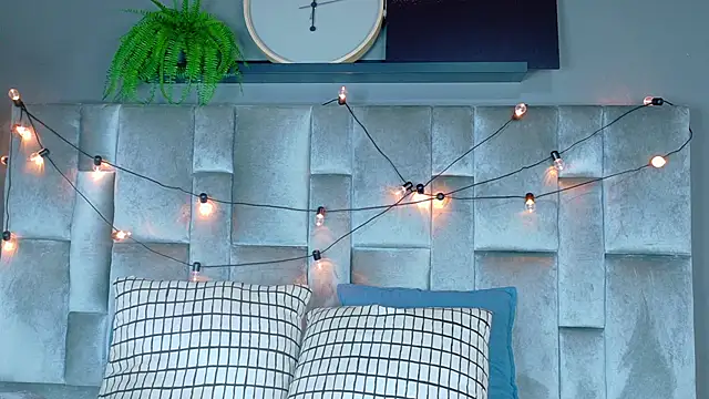 Miia Anderson online show from 03/02/26, 12:12