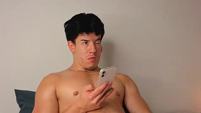 maxxcooper1 online show from 01/17/26, 11:15