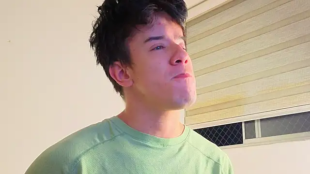 maxxcooper1 online show from 02/05/26, 04:17