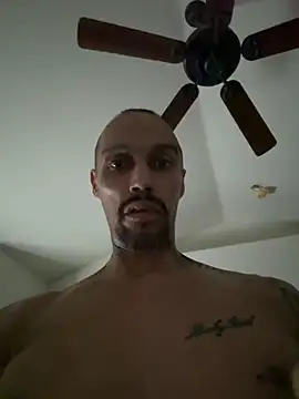 Snapshot of faces818 chatting on 03/15/26, 12:27 faces818 online show from 03/15/26, 12:27