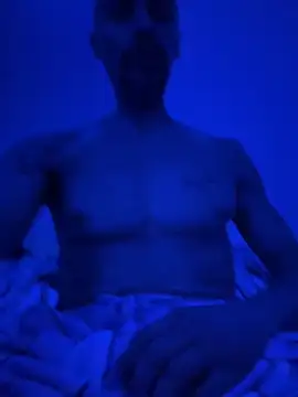 Snapshot of faces818 chatting on 03/22/26, 07:12 faces818 online show from 03/22/26, 07:12