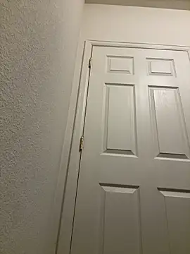 Snapshot of faces818 chatting on 04/24/26, 07:11 faces818 online show from 04/24/26, 07:11