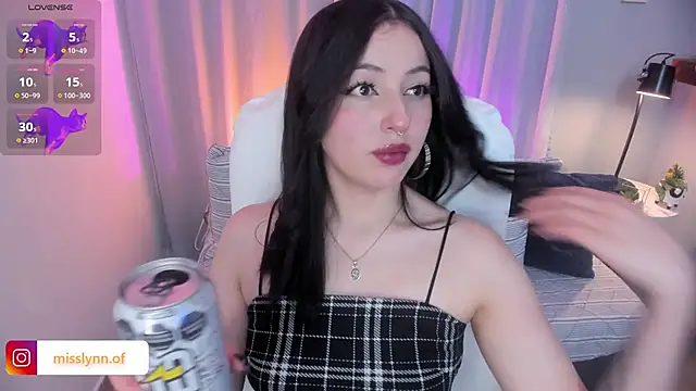 Snapshot of Missslynnn chatting on 02/13/26, 05:25 Missslynnn online show from 02/13/26, 05:25