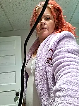 Snapshot of Goddessalizeee chatting on 12/20/25, 08:27 Goddessalizeee online show from 12/20/25, 08:27