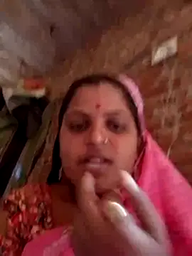 Snapshot of Roshni_shakya chatting on 12/16/25, 07:13 Roshni shakya online show from 12/16/25, 07:13