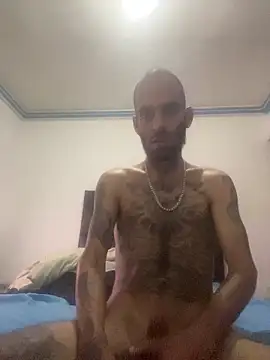 Snapshot of WoolyEarpiece chatting on 12/15/25, 09:02 WoolyEarpiece online show from 12/15/25, 09:02