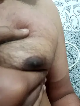 Snapshot of guddi_Jaaneman chatting on 12/14/25, 05:46 guddi Jaaneman online show from 12/14/25, 05:46