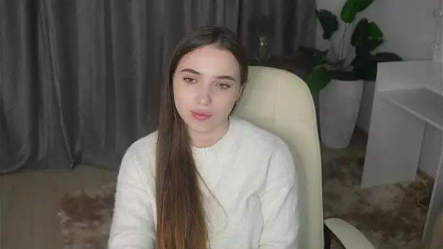 Snapshot of SachikoStratis chatting on 12/18/25, 08:31 SachikoStratis online show from 12/18/25, 08:31