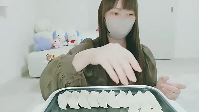 yuyuchan   online show from 02/08/26, 11:02