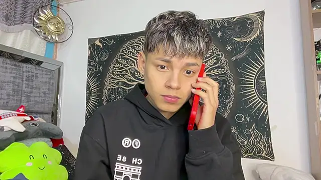 Snapshot of Andy_Belier23 chatting on 01/18/26, 05:06 Andy Belier23 online show from 01/18/26, 05:06