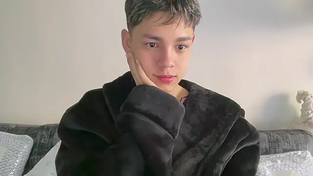 Snapshot of Andy_Belier23 chatting on 01/19/26, 01:04 Andy Belier23 online show from 01/19/26, 01:04