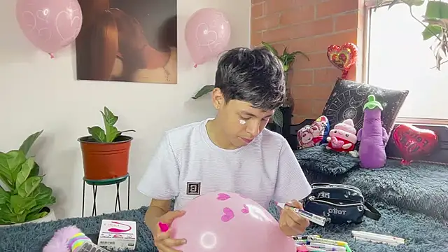 Snapshot of Andy_Belier23 chatting on 02/14/26, 04:04 Andy Belier23 online show from 02/14/26, 04:04