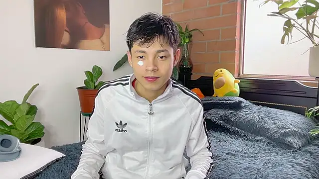 Snapshot of Andy_Belier23 chatting on 02/18/26, 01:40 Andy Belier23 online show from 02/18/26, 01:40