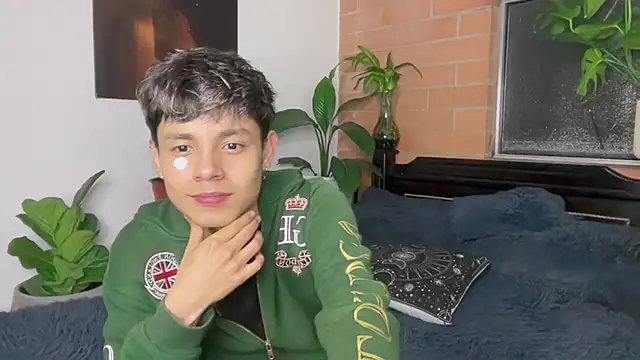 Snapshot of Andy_Belier23 chatting on 02/26/26, 05:06 Andy Belier23 online show from 02/26/26, 05:06