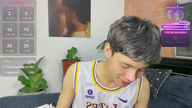 Snapshot of Andy_Belier23 chatting on 02/28/26, 02:12 Andy Belier23 online show from 02/28/26, 02:12