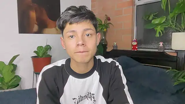 Snapshot of Andy_Belier23 chatting on 03/16/26, 03:34 Andy Belier23 online show from 03/16/26, 03:34