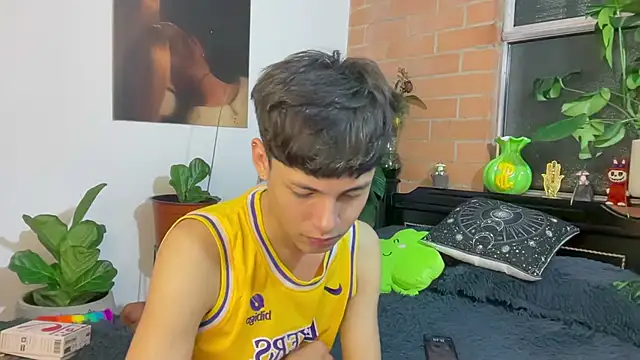 Snapshot of Andy_Belier23 chatting on 03/26/26, 02:17 Andy Belier23 online show from 03/26/26, 02:17