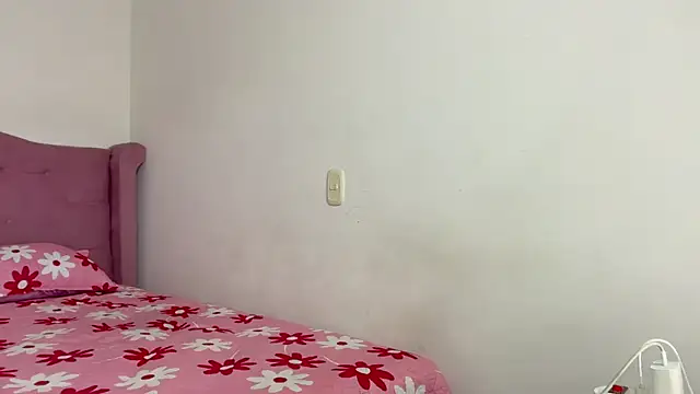 Snapshot of Andy_Belier23 chatting on 04/22/26, 07:48 Andy Belier23 online show from 04/22/26, 07:48