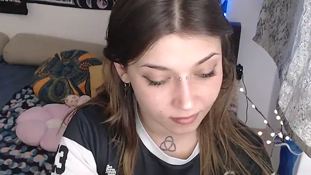 AlienforTwenty online show from 03/21/26, 09:25