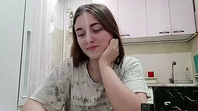 Snapshot of MaoBuyck chatting on 12/13/25, 10:15 MaoBuyck online show from 12/13/25, 10:15