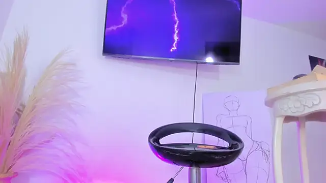 Snapshot of Camila_saaenz chatting on 03/27/26, 10:04 Camila saaenz online show from 03/27/26, 10:04