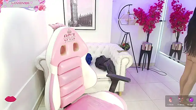 Carolina cherry online show from 03/04/26, 12:11