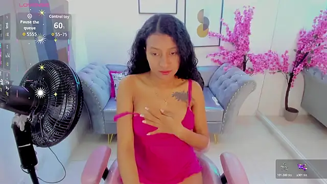 Snapshot of Nina_willyams chatting on 02/06/26, 03:44 Nina willyams online show from 02/06/26, 03:44