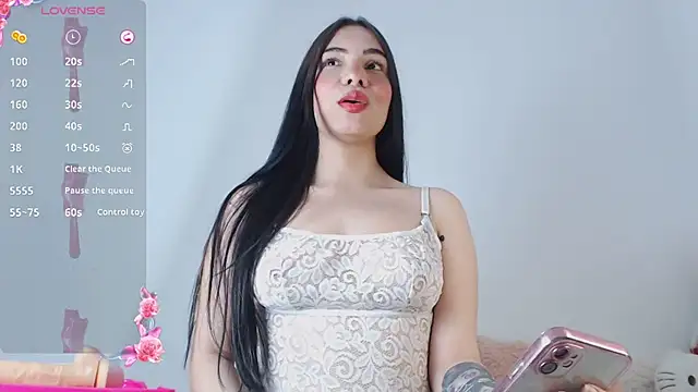 Snapshot of KleioOwens2 chatting on 12/16/25, 03:00 KleioOwens2 online show from 12/16/25, 03:00