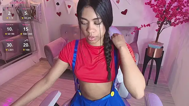 Snapshot of Sophie_clay chatting on 03/02/26, 07:32 Sophie clay online show from 03/02/26, 07:32