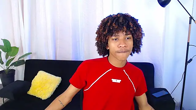 angelll18  online show from 03/13/26, 01:29