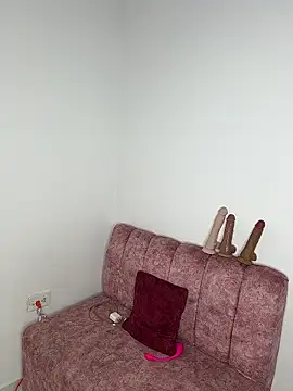 Hotbrunette mia online show from 01/16/26, 02:04