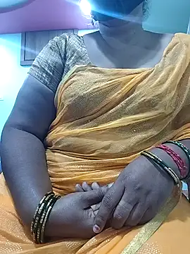 Snapshot of Cute-meenu-kutty chatting on 12/15/25, 06:01 Cute-meenu-kutty online show from 12/15/25, 06:01