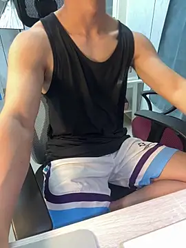 Snapshot of jason5858 chatting on 04/12/26, 02:22 jason5858 online show from 04/12/26, 02:22