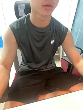 Snapshot of jason5858 chatting on 04/20/26, 02:31 jason5858 online show from 04/20/26, 02:31