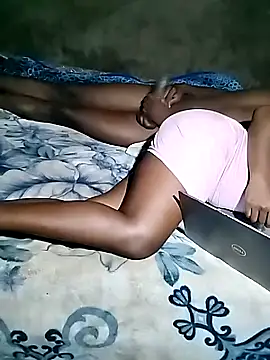 Snapshot of captainofgirl chatting on 03/19/26, 11:31 captainofgirl online show from 03/19/26, 11:31