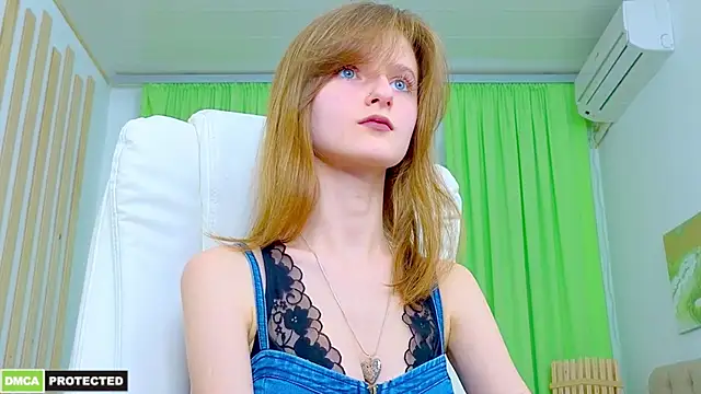 Snapshot of Miss_Alisa_ chatting on 03/25/26, 05:19 Miss Alisa online show from 03/25/26, 05:19