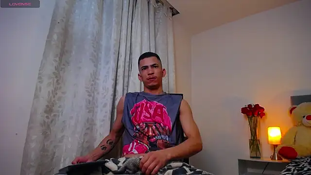 Snapshot of TOMBOYSEXX chatting on 02/07/26, 10:19 TOMBOYSEXX online show from 02/07/26, 10:19