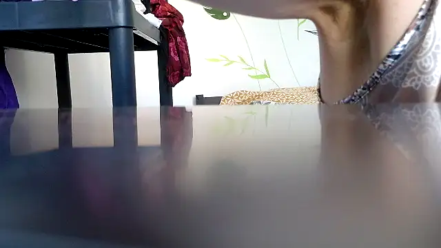 Snapshot of anngelle chatting on 04/08/26, 08:14 anngelle online show from 04/08/26, 08:14