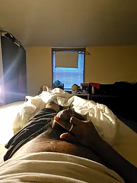 Snapshot of Gnax1 chatting on 02/01/26, 08:13 Gnax1 online show from 02/01/26, 08:13