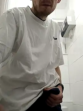 CrookedBunk3527 online show from 12/20/25, 06:15