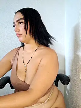 Mia em online show from 02/07/26, 07:06