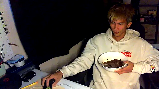 Snapshot of jhaycobXgarcia chatting on 03/28/26, 04:28 jhaycobXgarcia online show from 03/28/26, 04:28