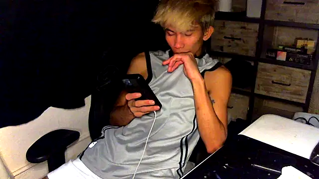 Snapshot of jhaycobXgarcia chatting on 04/01/26, 02:47 jhaycobXgarcia online show from 04/01/26, 02:47