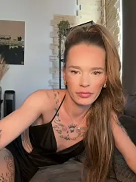 Snapshot of vinique99 chatting on 03/08/26, 01:26 vinique99 online show from 03/08/26, 01:26